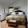West Linn Private home in mossy countryside