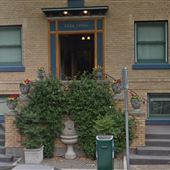 Casa Linda Apartments