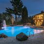 Heart Pool House
