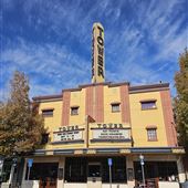 Downtown Bend: Wall Street