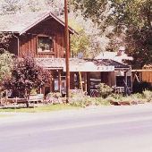 Newport Avenue Stores
