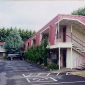 Safari Motor Inn