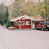 Village Cafe/Mom's Pies