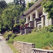 SW Council Crest Neighborhood