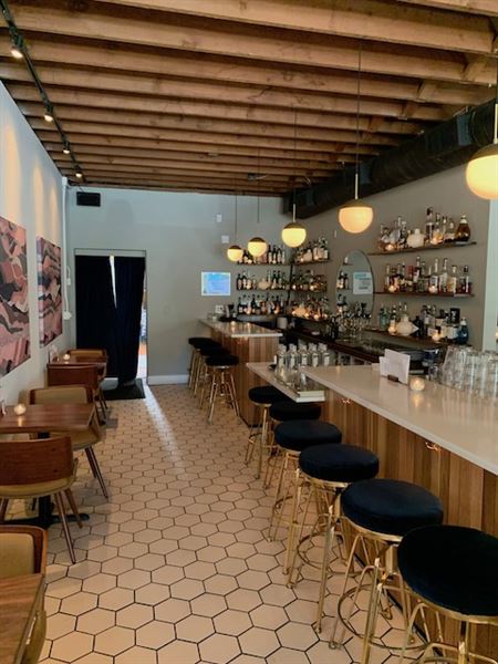 Wonderly Cocktail Bar