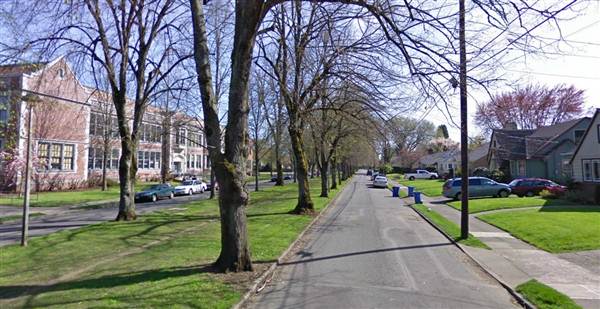SE Reed College Place (8/4/2011)