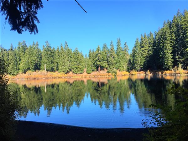 Clear Lake (10/15/2018 - Credits: Sandy Henderson)