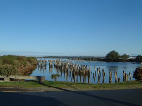 Bandon, City of (12/14/2006 - Credits: J Ridley)