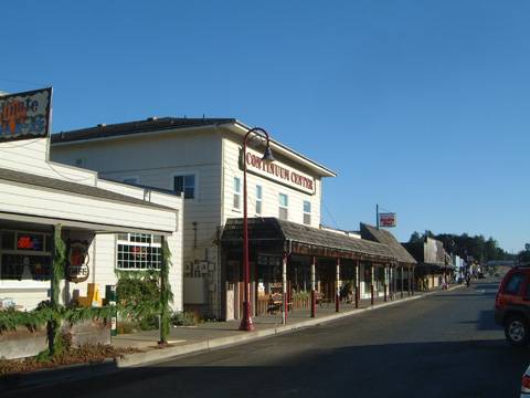 Bandon, City of (12/14/2006 - Credits: J Ridley)