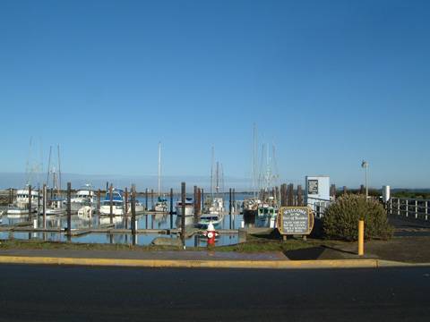 Bandon, City of (12/14/2006 - Credits: J Ridley)