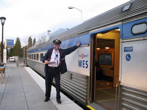TriMet WES commuter train