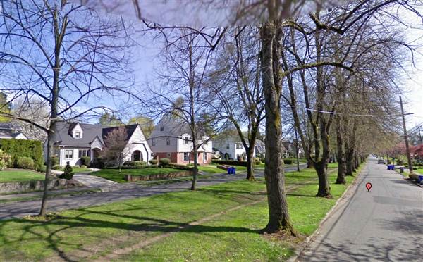 SE Reed College Place (8/4/2011)