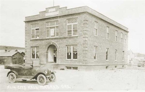 Historic Jefferson County Courthouse and Jail - Restored (4/1/2022)