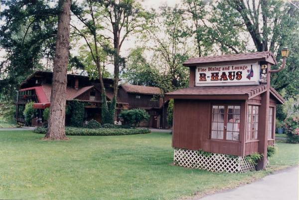 R-Haus Restaurant