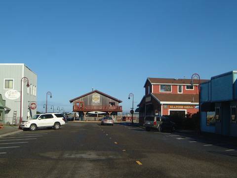 Bandon, City of (12/14/2006 - Credits: J Ridley)